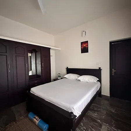 Daffodils Inn Alappuzha Exterior photo
