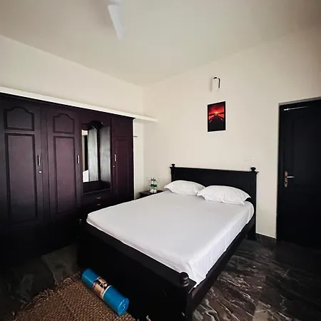 Daffodils Inn Alappuzha Exterior photo