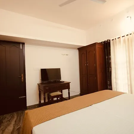 Daffodils Inn Alappuzha Exterior photo